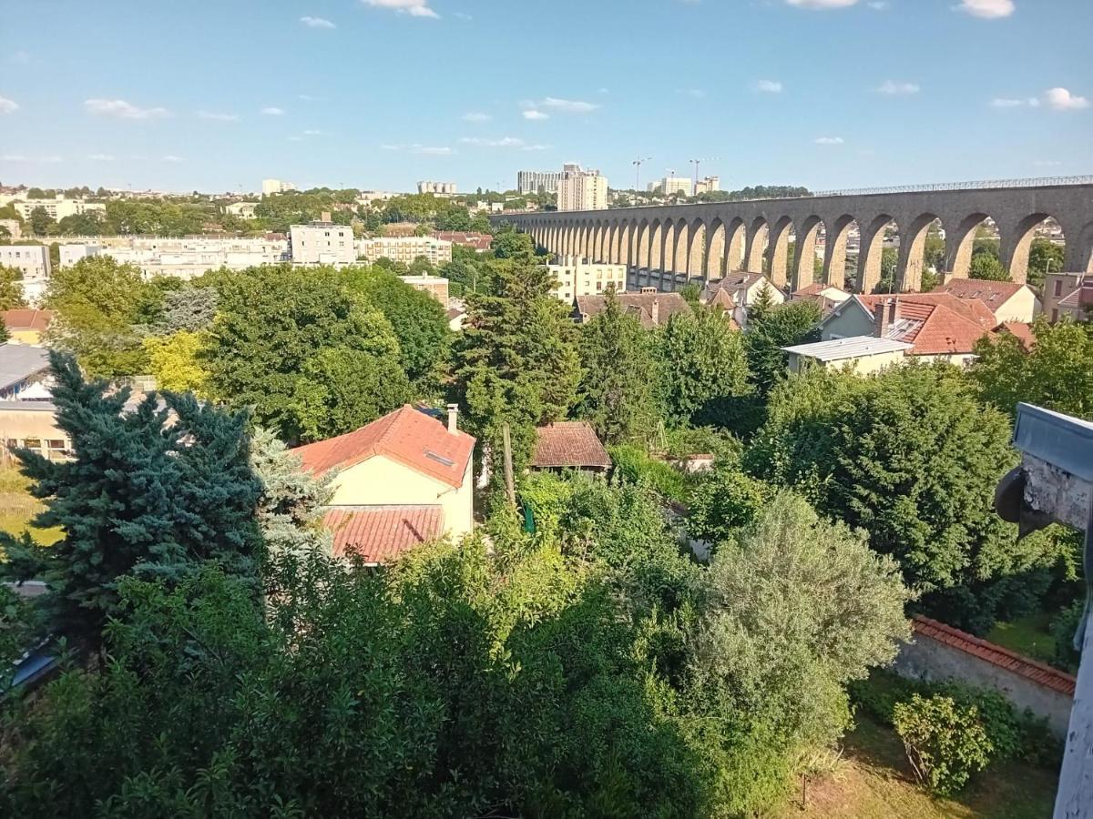 Appartement Lumineux A Arcueil-Cachan Bagian luar foto
