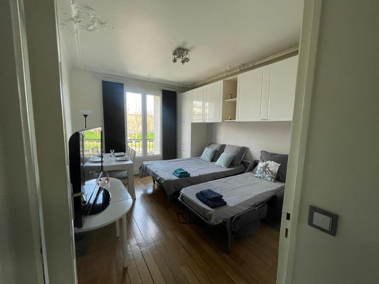 Appartement Lumineux A Arcueil-Cachan Bagian luar foto